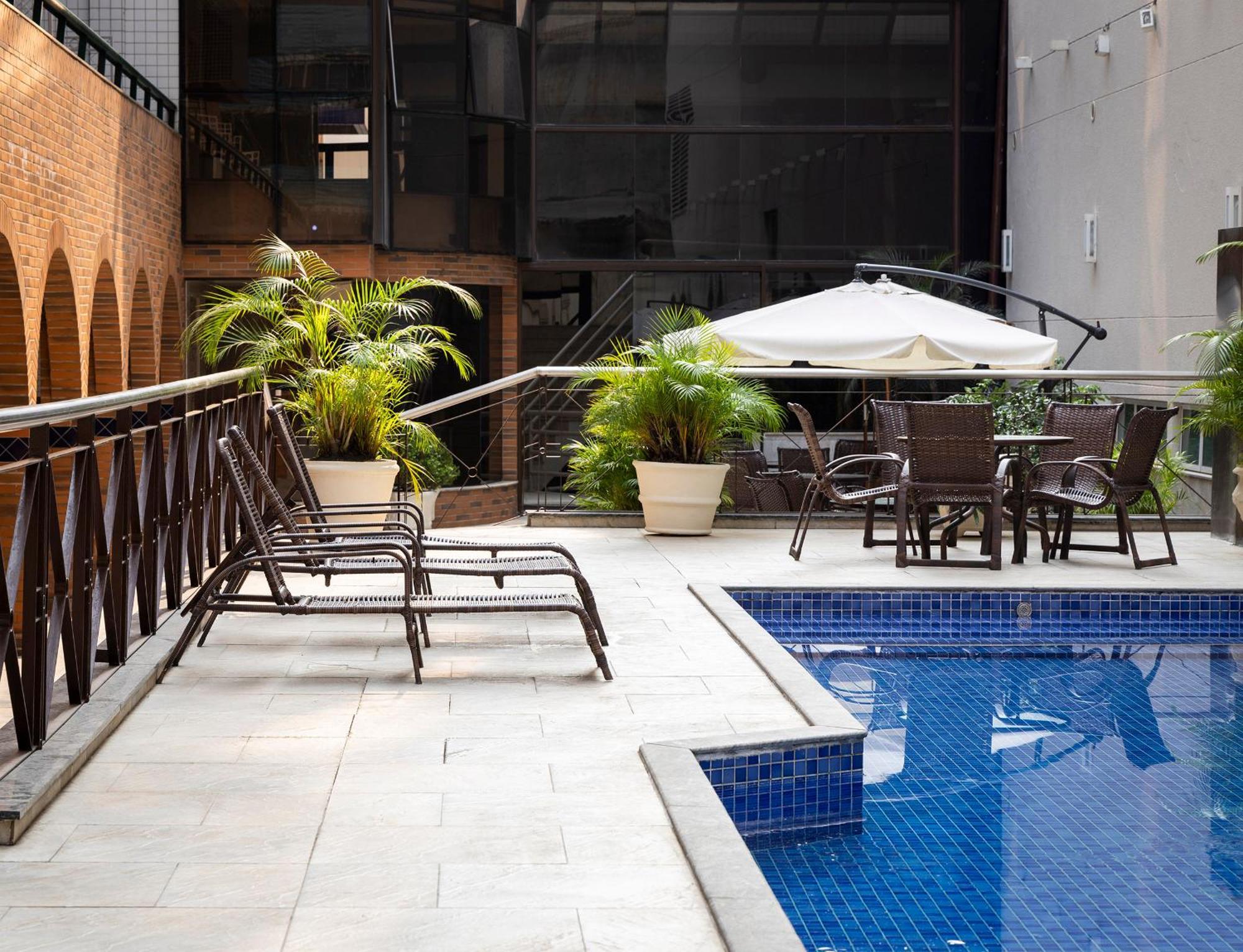 Hm Hotel บัลเนอาริโอ กังโบริว ภายนอก รูปภาพ